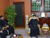 محافظ الدقهلية يستقبل أسقف المنصورة وتوابعها لتقديم التهنئة بعيد الأضحى