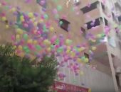 بالفيديو.. إسقاط بالونات وتوزيع الحلوى أبرز مظاهر احتفالات العيد بالزيتون