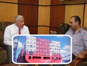 رئيس ميناء دمياط: حقل ظهر ساعدنا على استقبال مراكب عملاقة لأول مرة.. اللواء أيمن صالح:حققنا نسبة إنجاز فى إيرادات الميناء بنسبة 182%.. ويؤكد:حركة تداول الحاويات زادت بنسبة 14%.. ونفذنا 8 مشروعات بالجهود الذاتية