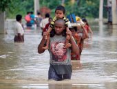 بالصور.. فيضانات موسمية فى الهند تعزل مئات القرى النائية