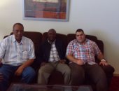 بالفيديو والصور.. وزير الرياضة الأوغندى يصل الإسكندرية ويجتمع بالأوناش