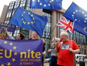 بالصور.. مسيرة مناهضة لانفصال بريطانيا أمام مؤسسات الاتحاد الأوروبى