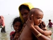 بالصور.. هربا من الموت وفرارا نحو المجهول.. مسلمو الروهينجا يلجئون لبنجلادش