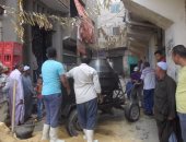 غلق منفذ لحوم بباب الشعرية وإزالة مبانى مخالفة بالزاوية الحمراء فى القاهرة