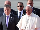 بالصور.. البابا فرنسيس يصل كولومبيا لتضميد جراح حرب استمرت عقودا مع حركة فارك
