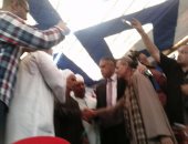 الكفن ينهى خصومة ثأرية بين عائلتين فى أسيوط