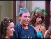 صفحة عادل إمام تنشر فيديو سرقة ملابس الزعيم فى فيلم "عنتر شايل سيفه"