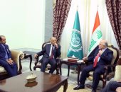 رئيس الوزراء العراقى يستقبل الأمين العام للجامعة العربية والوفد المرافق له