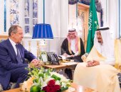 العاهل السعودى يبحث مع وزير الخارجية الروسى الأوضاع الإقليمية والدولية