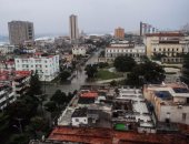 "الأمريكى للأعاصير": رياح قوية سرعتها 205 كيلومترات تضرب جزر فوريدا كيز