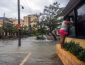 بالصور.. سيول تجتاح ولاية فلوريد الأمريكية بسبب إعصار "إرما"