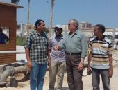 محافظ البحر الأحمر يتفقد الممشى السياحى بطريق النصر بالغردقة