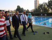 بالصور.. وزير الرياضة يتفقد مركز شباب الجزيرة