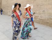 بالصور.. ملكة جمال البرتغال "فيليبا باروسو" بالأقصر لدعم السياحة 