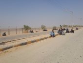 بالصور.. وصول جثمان شهيد قرية التتالية لمطار أسيوط