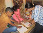 بالصور.. ورش فنية للأطفال وجولات أسرية بالمتحف المصرى