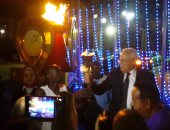 بالصور.. محافظ بورسعيد يوقد شعلة اليوبيل الذهبى لبطولة الشركات