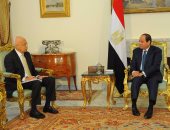 السيسى يبحث مع رئيس الوزراء عددا من الملفات الهامة