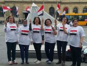 بالصور.. الجالية المصرية بنيويورك تستعد لاستقبال السيسي بالأعلام والتيشيرتات