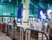 بالصور.. 1828 حاجًا يعودون لمطار الأقصر الدولى بعد أدائهم "فريضة الحج"