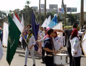 بالصور.. الموسيقى العسكرية تستقبل طلاب جامعة عين شمس بأول أيام الدراسة