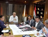 محافظ القليوبية يبحث تحديد الأحوزة العمرانية وحصر التعديات بالمحافظة