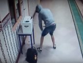 بالفيديو.. اعتقال شاب مغربى تخصص فى سرقة "أموال الزكاة" من المساجد الفرنسية