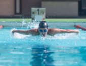 بالصور.. تعرف على تفاصيل فوز ياسمين صبرى بالذهب ببطولة الأساتذة للسباحة