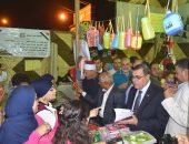 محافظ الفيوم يفتتح معرضًا لبيع أدوات المدارس بأسعار مخفضة