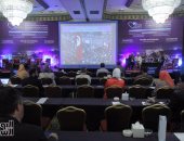 تكريم وزيرى الصحة والتعليم العالى بالملتقى الدولى للتجارب السريرية