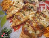 طريقة عمل صدور دجاج بالموتزريلا والبقدونس