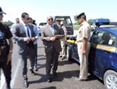مدير أمن البحيرة يتفقد الكمائن بالطريق الصحراوى