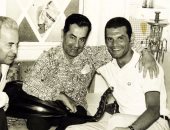 شاهد.. عادل هيكل فى جلسة صداقة مع فريد الأطرش "الأهلاوى"