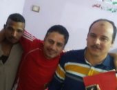 قارئ من "منيل شيحة" يشارك بصور احتفال جمهور الأهلى من على "مقهى"