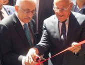 بالصور.. وزير التربية والتعليم من بورسعيد: زيارتى للمحافظة أكدت أن مصر تستطيع.. وننسق للتوسع فى تنفيذ نظام التعليم المزدوج الموجود بالمحافظة.. والمحافظ: سلمنا الرئيس خطة لرفع الأجور والمرتبات بناء على طلبه