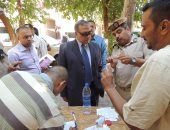 مدير أمن سوهاج يتفقد لجنة مرورية لفحص سائقى السيارات متعاطى المخدرات أثناء القيادة