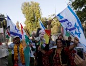 بالصور.. أكراد إسرائيليون يرفعون علم الدولة العبرية خلال احتفالهم بالاستفتاء