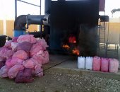 بالصور.. محرقة نفايات طبية تهدد حياة أهالى قرية "ذخيرة" بالوادى الجديد
