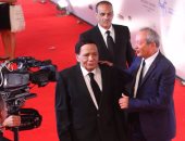 تفاصيل لقاء عادل إمام ويسرا بحضور نجيب ساويرس فى الجونة