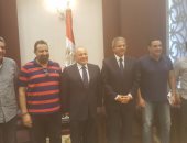 وزير الرياضة يوافق على إنشاء ملعبين لسيراليون فى مصر 