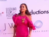 فانيسا ويليامز وبطل "حريم السلطان" ونيللى كريم على السجادة الحمراء بـ"الجونة"