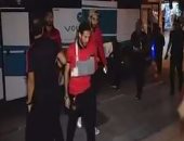 شاهد.. كواليس وصول الأهلي فندق الإقامة و"يد" هشام محمد فى "الجبس"