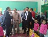 بالصور .. نائب ومدير المديرية التعليمية يفتتحان معمل الصوتيات بمدرسة بشبرا 