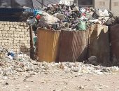 كارثة بيئية بمدينة السادات.. تجار فرز القمامة يتوسعون فى أعمالهم بالمنطقة