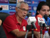 كوبر يُرحب بمواجهة بولندا وديا فى مارس المقبل