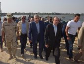 محلب يتفقد محور عدلى منصور فى بنى سويف