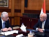 بالصور.. رئيس الوزراء يلتقى وزيرى الرى والتربية والتعليم لمتابعة ملفات كل قطاع