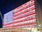 إضاءة مبنى بلدية تل أبيب بالعلم الأمريكى تضامنا مع ضحايا لاس فيجاس