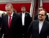 بالفيديو.. روحانى يتجاهل استقبال أردوغان فى مطار مهر أباد 