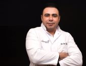 أخصائى تجميل يقدم 6 فوائد لتقشير البشرة خلال فصل الخريف